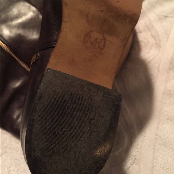 MICHAEL KORS LEATHERS BOOTS TALL - Picture 3 of 5